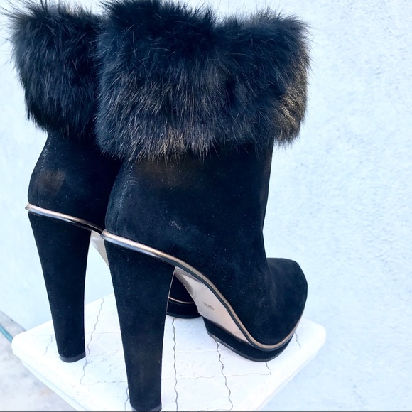 BCBGMAXAZRIA BLACK PLATFORM SUEDE/RABBIT FUR BOOTS - Picture 8 of 8